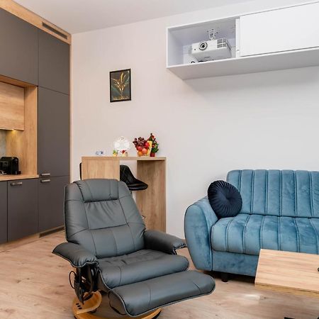 Apartwro - Apartament Przy Wyspie Slodowej, Garaz, Projektor, Rowery Apartment วรอตซวาฟ ภายนอก รูปภาพ