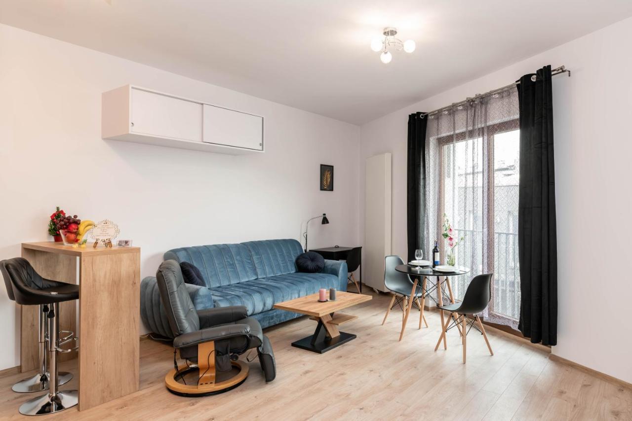 Apartwro - Apartament Przy Wyspie Slodowej, Garaz, Projektor, Rowery Apartment วรอตซวาฟ ภายนอก รูปภาพ