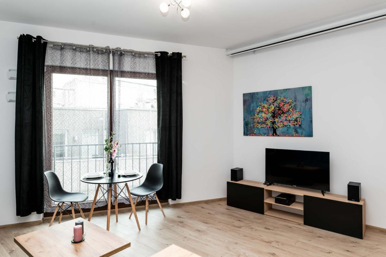 Apartwro - Apartament Przy Wyspie Slodowej, Garaz, Projektor, Rowery Apartment วรอตซวาฟ ภายนอก รูปภาพ
