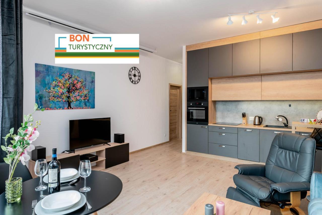 Apartwro - Apartament Przy Wyspie Slodowej, Garaz, Projektor, Rowery Apartment วรอตซวาฟ ภายนอก รูปภาพ